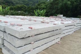 鋼筋混凝土蓋板模具澆筑水泥蓋板時(shí)應(yīng)使用哪種級(jí)別的鋼筋？